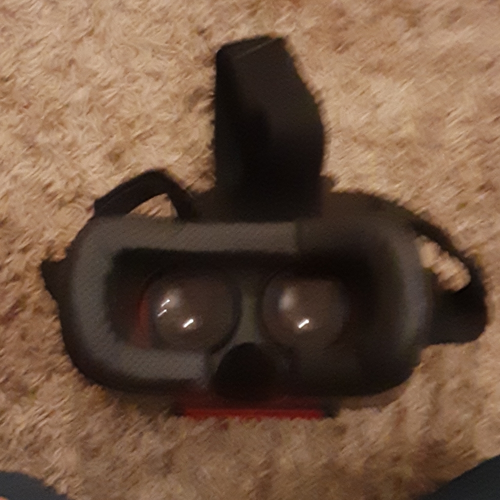 VR - Picture 2 of 2